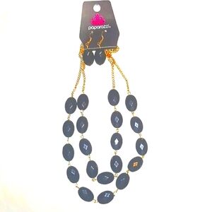 PAPARAZZI DOUBLE ROW BLACK STONE NECKLACE AND EARRINGS WITH GOLD CHAIN